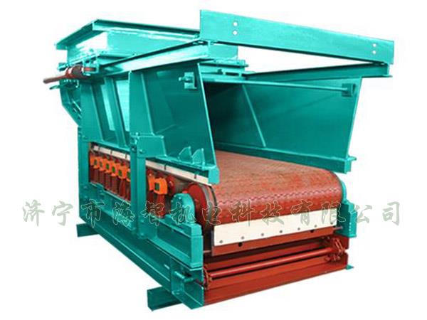 帶式（甲帶）給料機(jī)具有運(yùn)行平穩(wěn)、節(jié)能、環(huán)保等優(yōu)點